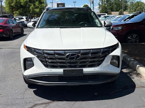 Used 2024 Hyundai Tucson Limited AWD/4WD image 2