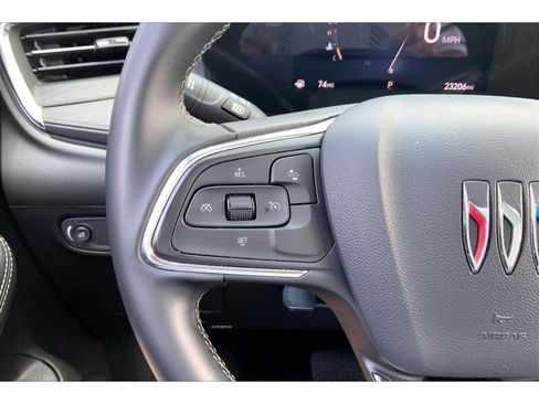 Used 2025 Buick Encore GX Preferred AWD/4WD image 16