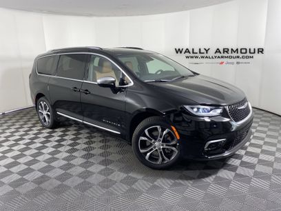 New 2026 Chrysler Pacifica Pinnacle