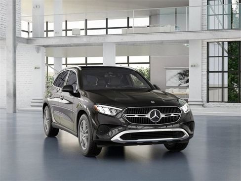New 2026 Mercedes-Benz GLC 300 4MATIC image 9