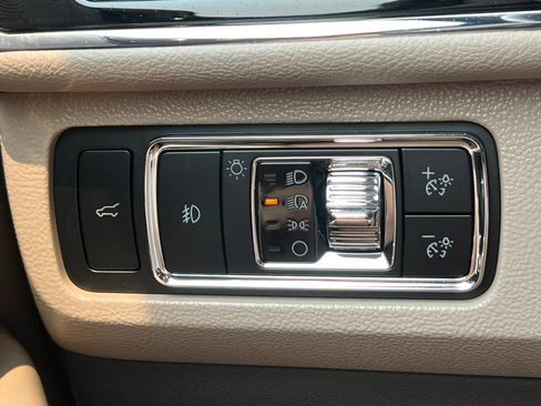 Used 2024 Lincoln Navigator L Reserve AWD/4WD image 20