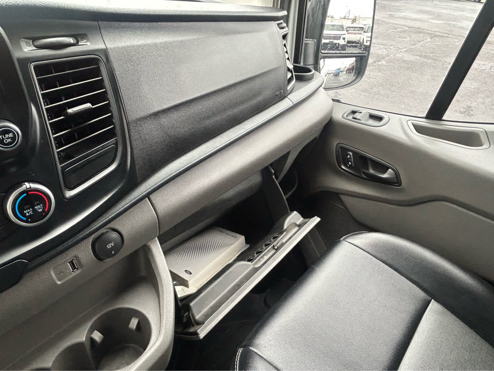 Used 2024 Ford Transit 250 148 Medium Roof w/ Load Area Protection Package RWD image 38