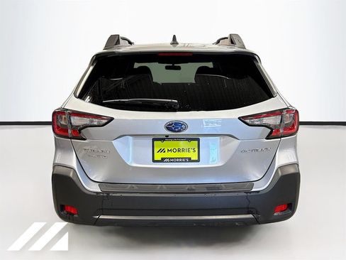 Used 2025 Subaru Outback Premium AWD/4WD image 6