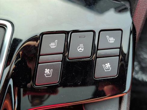 Used 2025 Kia Sportage SX FWD image 16