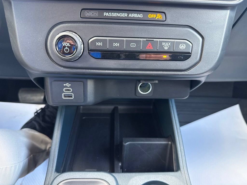 Used 2025 Ford Maverick XL FWD image 18