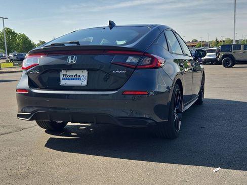 Certified 2025 Honda Civic Sport image 9