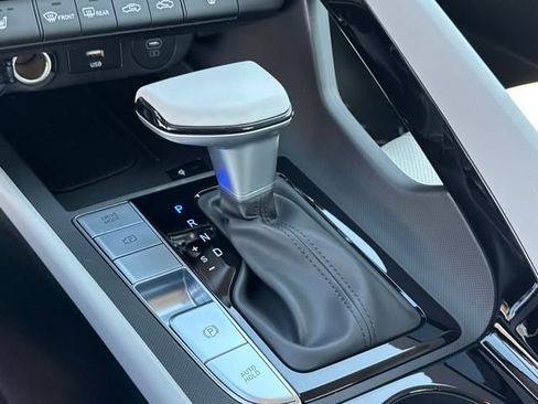 New 2026 Hyundai Elantra Limited FWD image 13