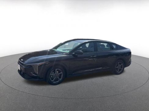 Used 2025 Kia K4 LXS image 8