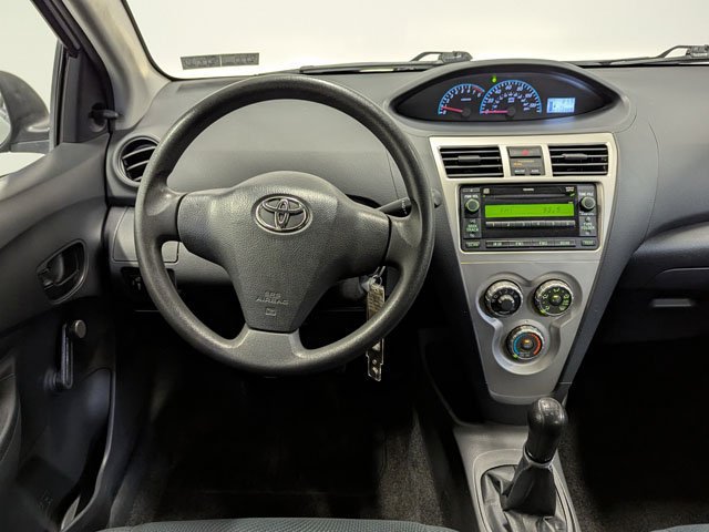 Used 2010 Toyota Yaris Sedan FWD image 21