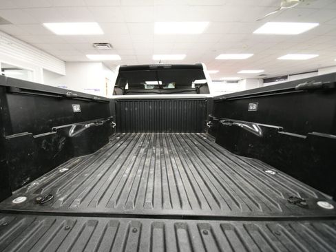 Certified 2025 Toyota Tacoma SR image 7