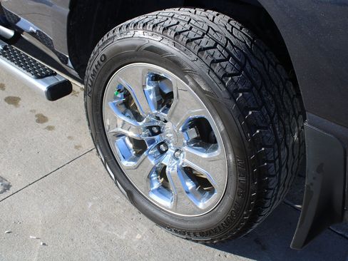 Certified 2021 RAM 1500 Big Horn w/ Trailer Tow Group image 31