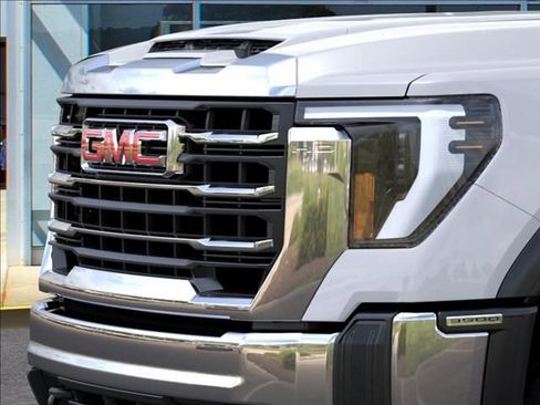 New 2026 GMC Sierra 3500 Pro AWD/4WD image 13