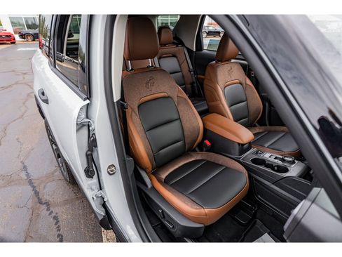 New 2026 Ford Bronco Sport Outer Banks w/ Outer Banks Tech Package+ AWD/4WD image 20