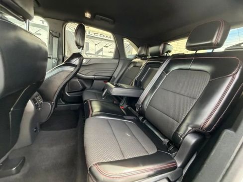 Used 2024 Ford Escape ST-Line AWD/4WD image 12