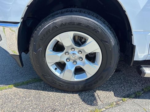 Certified 2022 RAM 1500 Big Horn AWD/4WD image 10