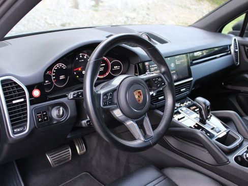 Used 2019 Porsche Cayenne S AWD/4WD image 10