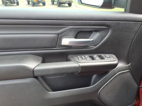 New 2026 RAM 1500 Express AWD/4WD image 5