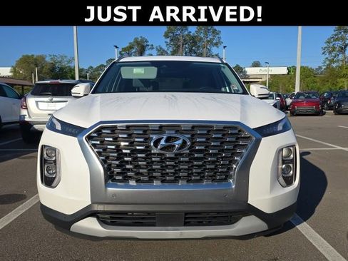 Used 2020 Hyundai Palisade SEL w/ Convenience Package image 2