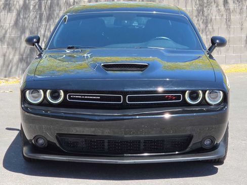 Used 2022 Dodge Challenger R/T RWD image 4