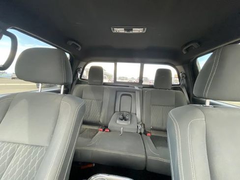 Used 2018 Nissan Titan XD AWD/4WD image 9
