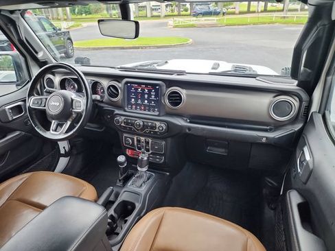 Used 2020 Jeep Gladiator Rubicon AWD/4WD image 13