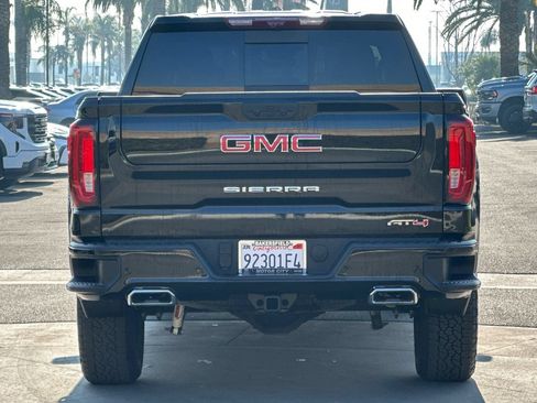 Certified 2025 GMC Sierra 1500 AT4 w/ AT4 Premium Package AWD/4WD image 5