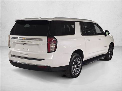 Used 2022 Chevrolet Suburban LT AWD/4WD image 5