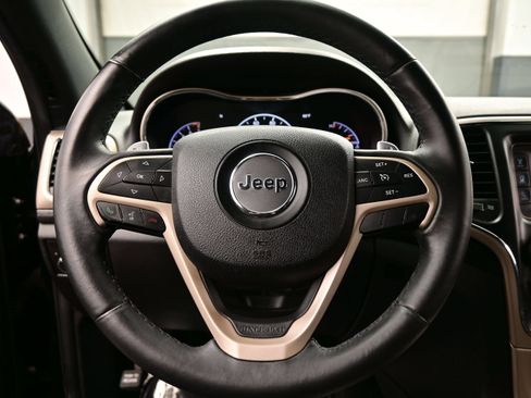 Used 2014 Jeep Grand Cherokee Laredo w/ Quick Order Package 23E AWD/4WD image 19