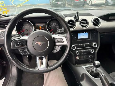 Used 2023 Ford Mustang GT RWD image 12