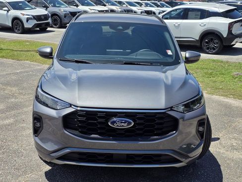 Used 2024 Ford Escape ST-Line Select w/ Tech Pack #1 AWD/4WD image 3
