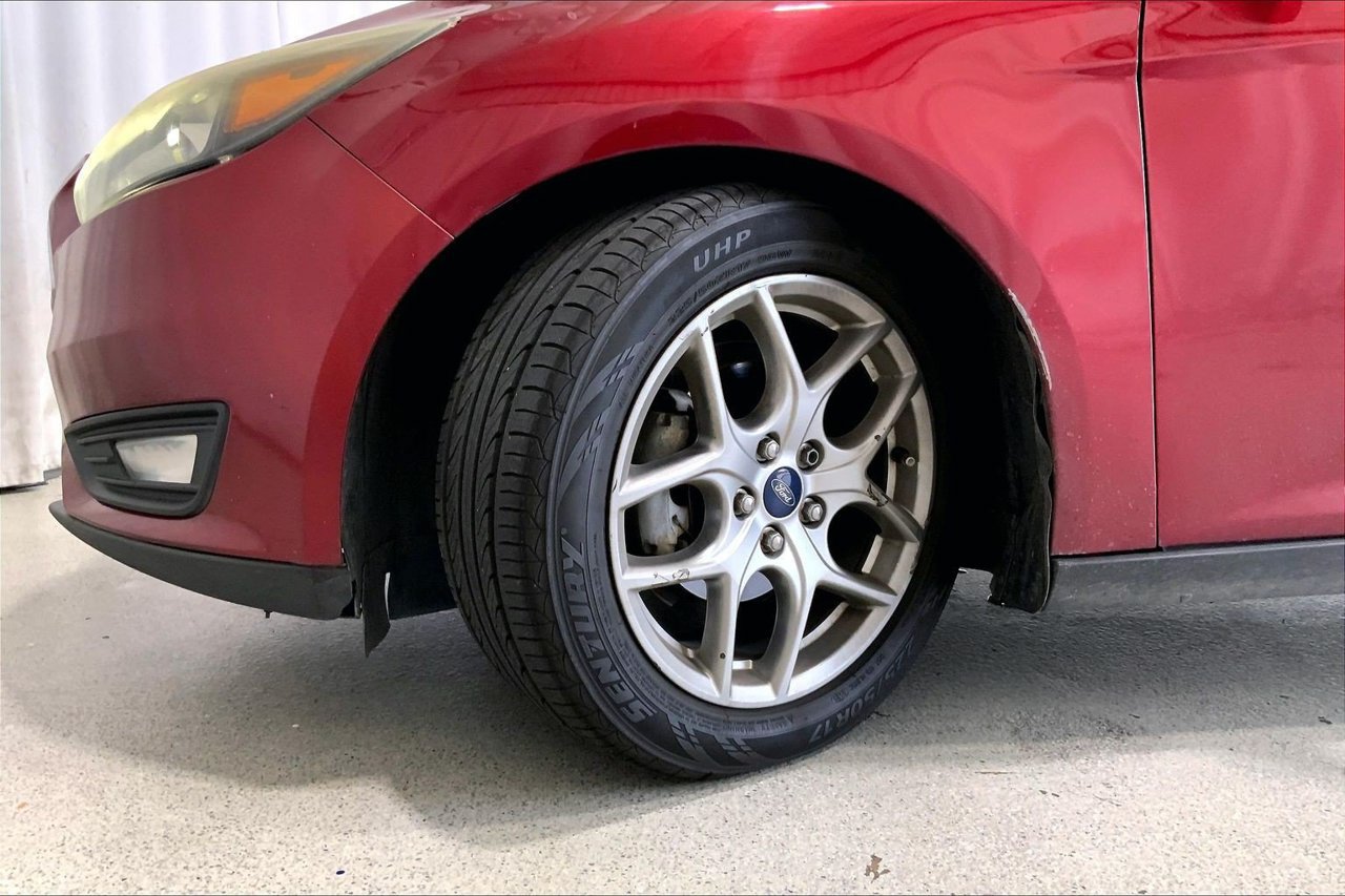 Used 2015 Ford Focus SE w/ Equipment Group 201A FWD image 20