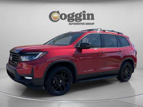 Used 2025 Honda Passport Black Edition image 1