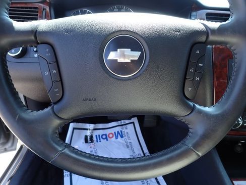 Used 2008 Chevrolet Impala LT FWD image 17