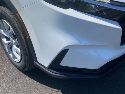 Used 2023 Honda CR-V LX image 11