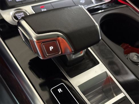 Used 2024 Audi Q7 3.0T Premium Plus image 18