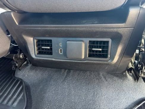Used 2025 Chevrolet Silverado 1500 LT AWD/4WD image 34