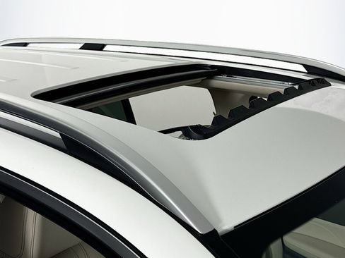 Certified 2025 Mercedes-Benz GLE 350 4MATIC image 22