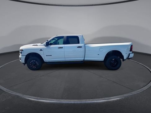 New 2026 RAM 3500 Big Horn AWD/4WD image 5