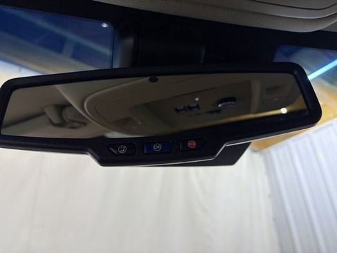 Used 2018 GMC Yukon XL Denali image 39