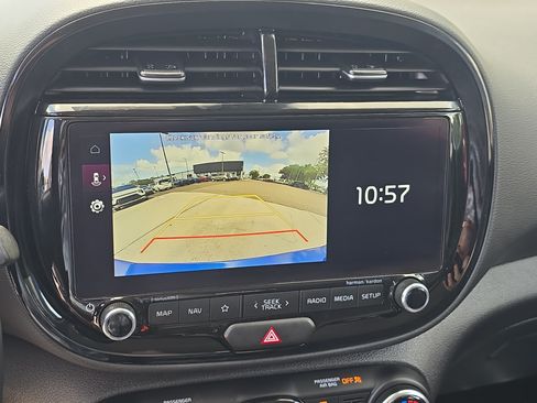Certified 2023 Kia Soul GT-Line w/ GT-Line Technology Package FWD image 23