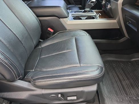 Used 2018 Ford F150 Lariat w/ Equipment Group 502A Luxury AWD/4WD image 3
