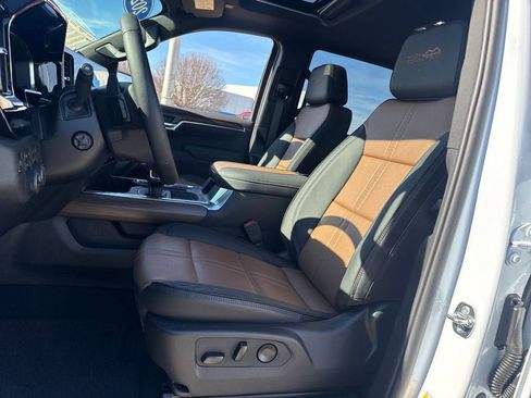 New 2026 Chevrolet Silverado 1500 High Country w/ Technology Package AWD/4WD image 18