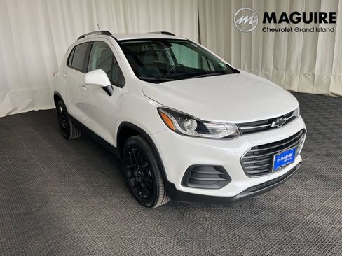 Used 2022 Chevrolet Trax LT w/ Driver Confidence Package image 29