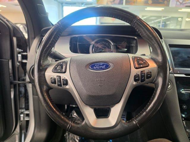 Used 2015 Ford Taurus SHO w/ Equipment Group 401A AWD/4WD image 17