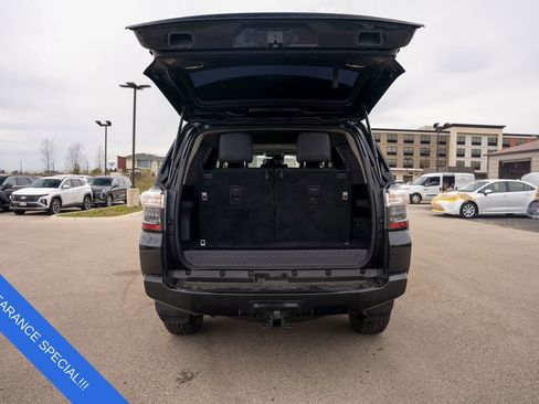 Used 2023 Toyota 4Runner SR5 Premium image 10