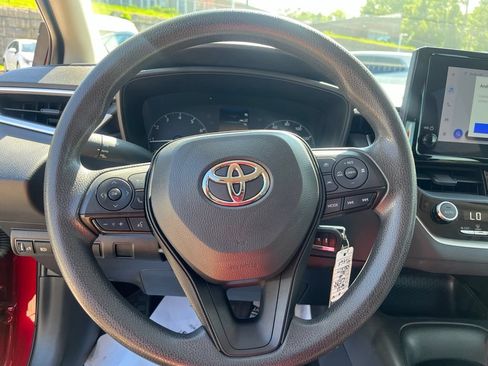 Used 2023 Toyota Corolla LE FWD image 8