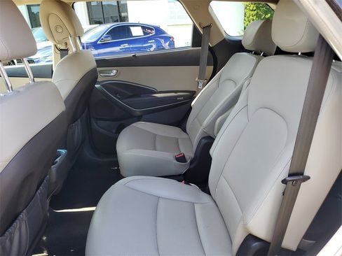 Used 2017 Hyundai Santa Fe Limited image 13