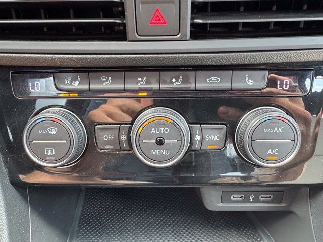 Used 2021 Volkswagen Jetta R-Line FWD image 23