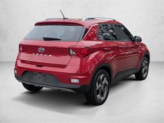Certified 2023 Hyundai Venue SEL video 2
