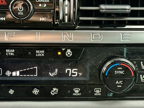 New 2026 Nissan Pathfinder Platinum image 19